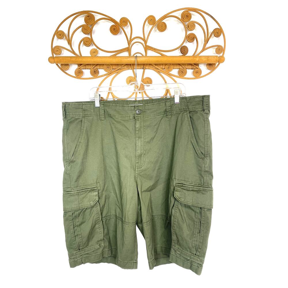 GoodFellow men's Cargo Short Green 42